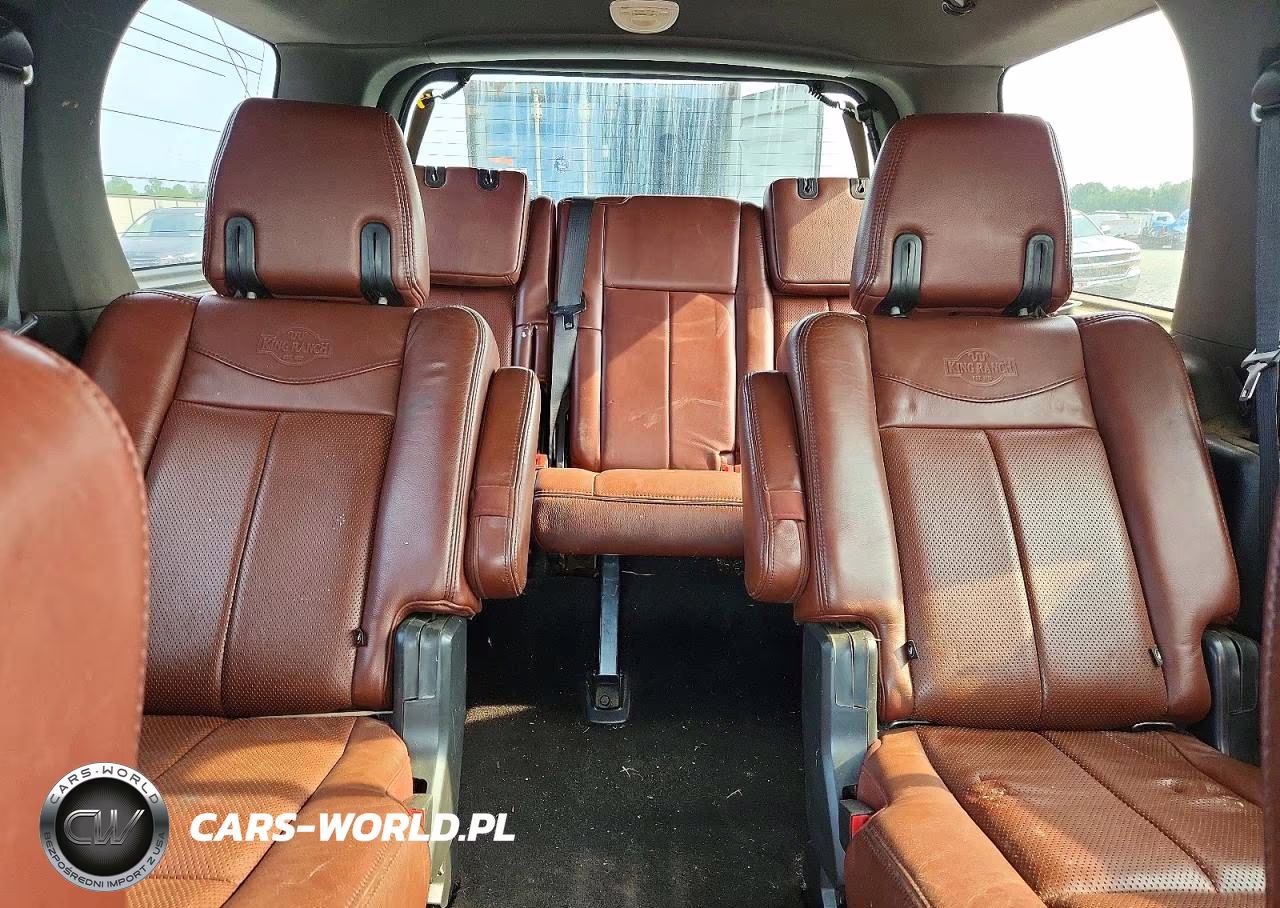 2014 Ford Expedition Xlt VIN:1FMJU1H54EEF00330 - 10