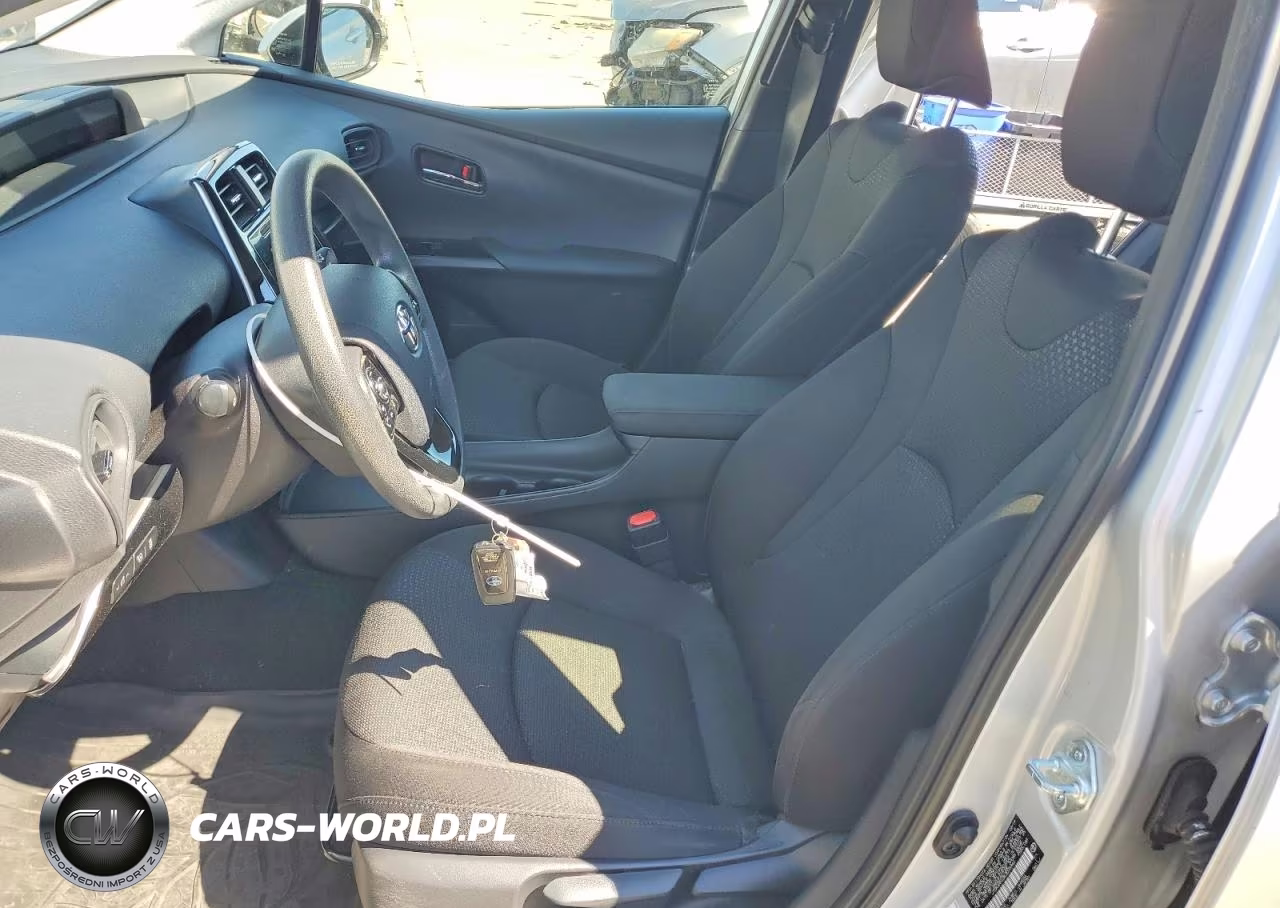 2019 Toyota Prius Le VIN:JTDKARFU3K3075944 - 7