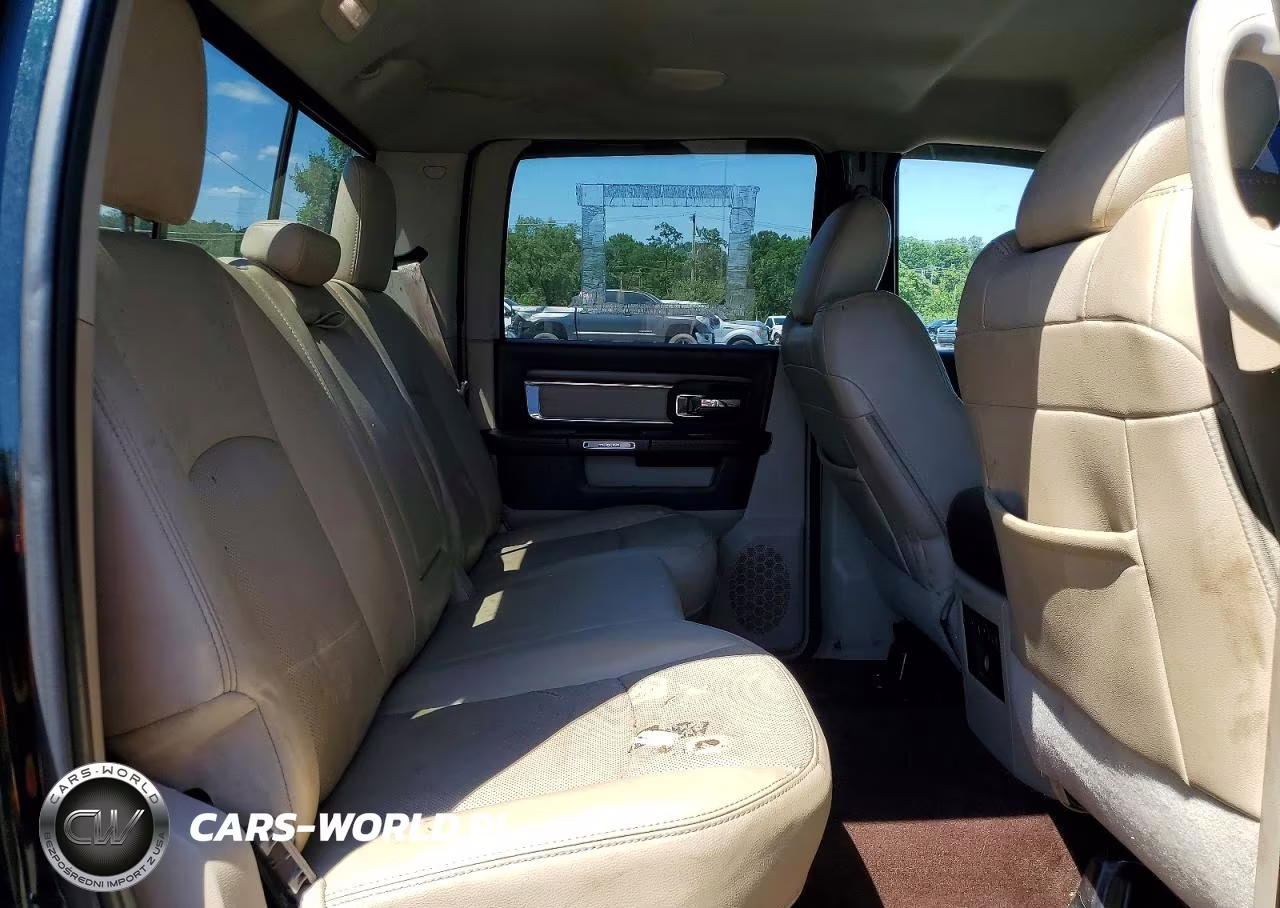 2015 Ram 3500 Laramie VIN:3C63RRJL9FG550373 - 10