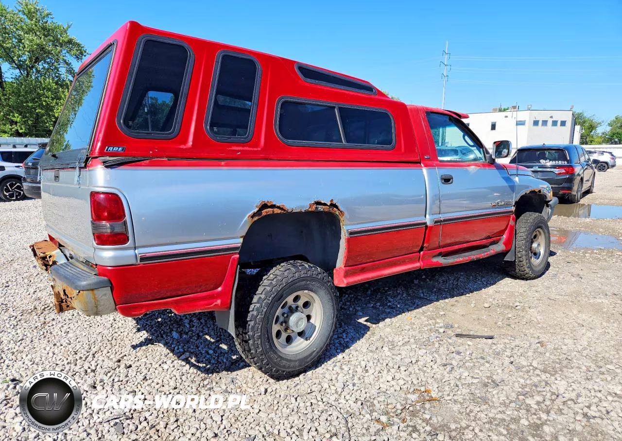 1995 Dodge Ram 2500 VIN:1B7KF26W8SS232125 - 3