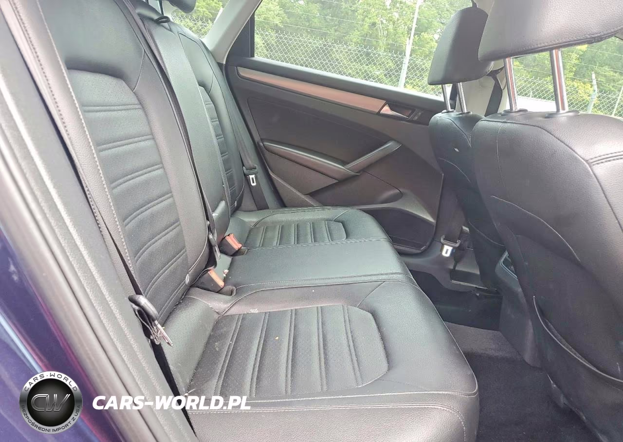 2015 Volkswagen Passat Se VIN:1VWBT7A3XFC024473 - 10