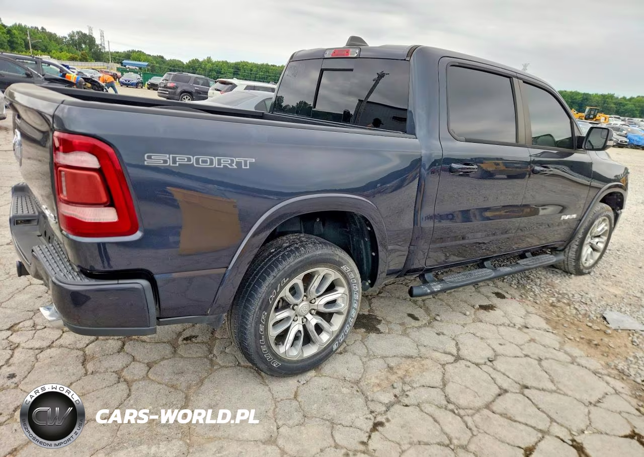 2021 Ram 1500 Laramie VIN:1C6SRFJT1MN683336 - 3