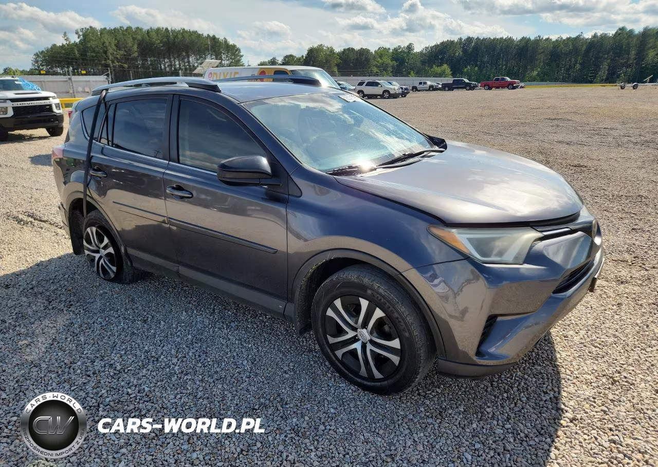 2017 Toyota Rav4 Le VIN:JTMZFREV5HJ103063 - 4