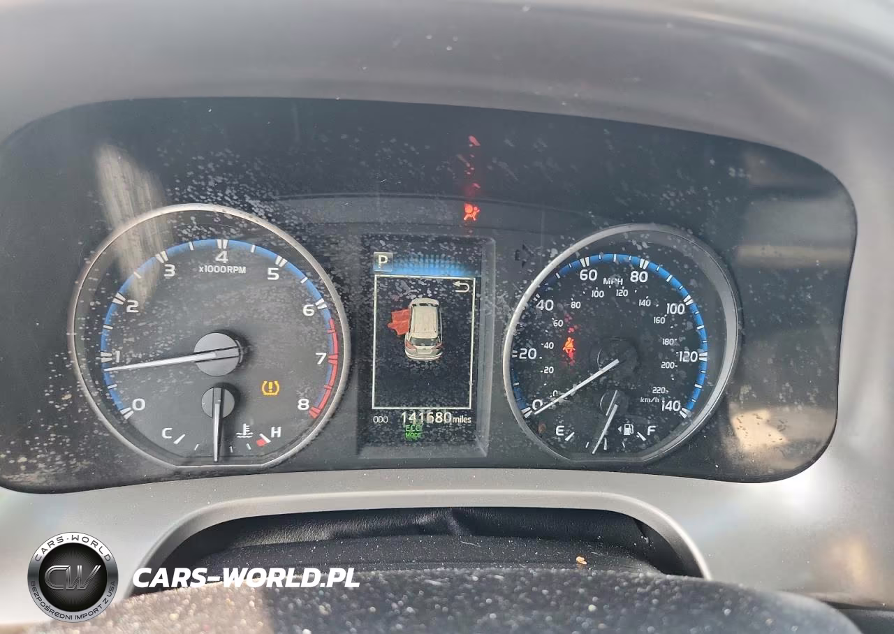 2017 Toyota Rav4 Le VIN:JTMZFREV5HJ103063 - 9
