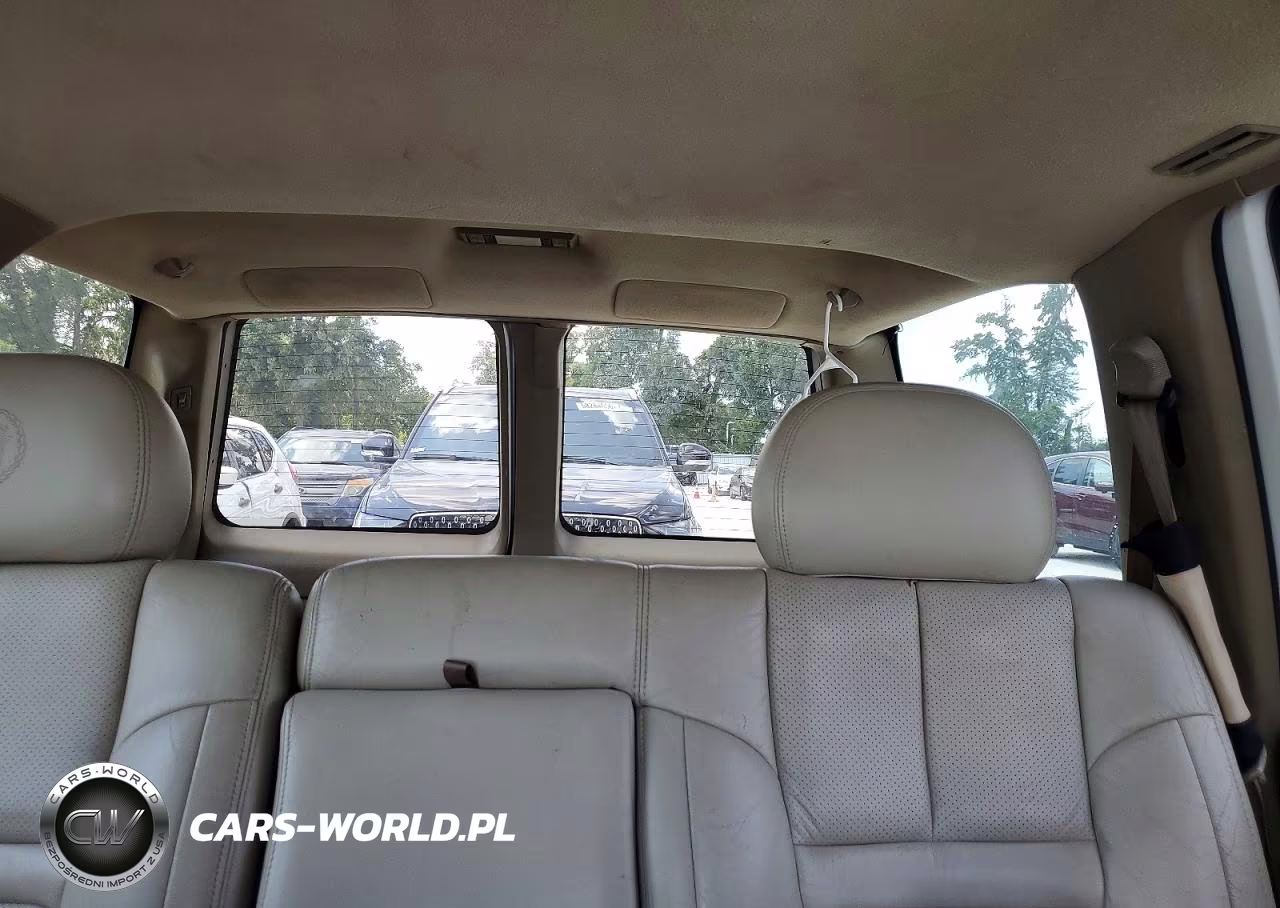 2000 Cadillac Escalade Luxury VIN:1GYEK63R4YR221227 - 10