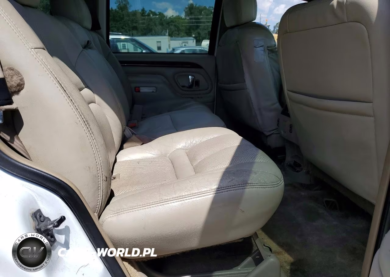 2000 Cadillac Escalade Luxury VIN:1GYEK63R4YR221227 - 11