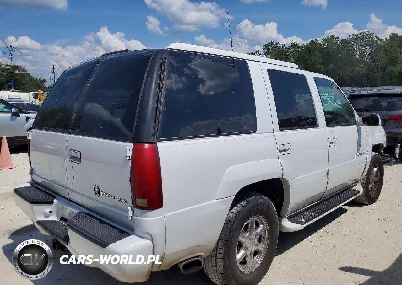 2000 Cadillac Escalade Luxury VIN:1GYEK63R4YR221227 - 3