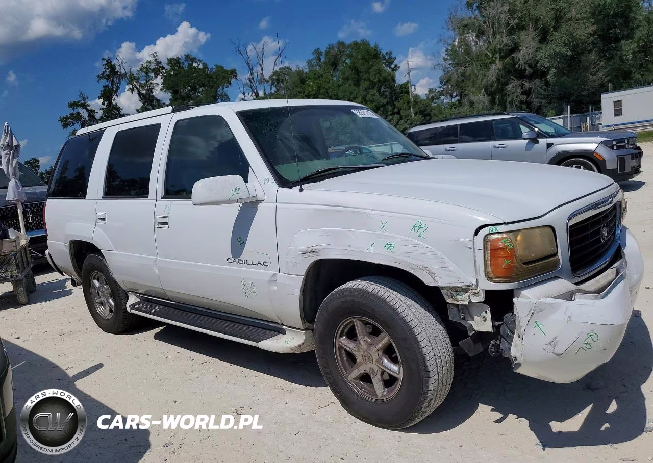2000 Cadillac Escalade Luxury VIN:1GYEK63R4YR221227 - 4
