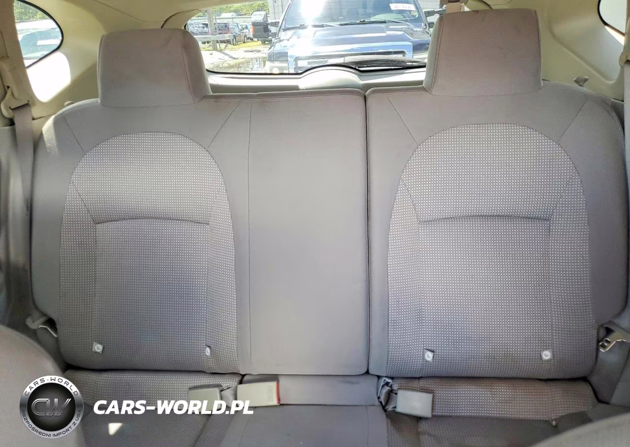 2011 Nissan Rogue S VIN:JN8AS5MVXBW284260 - 10