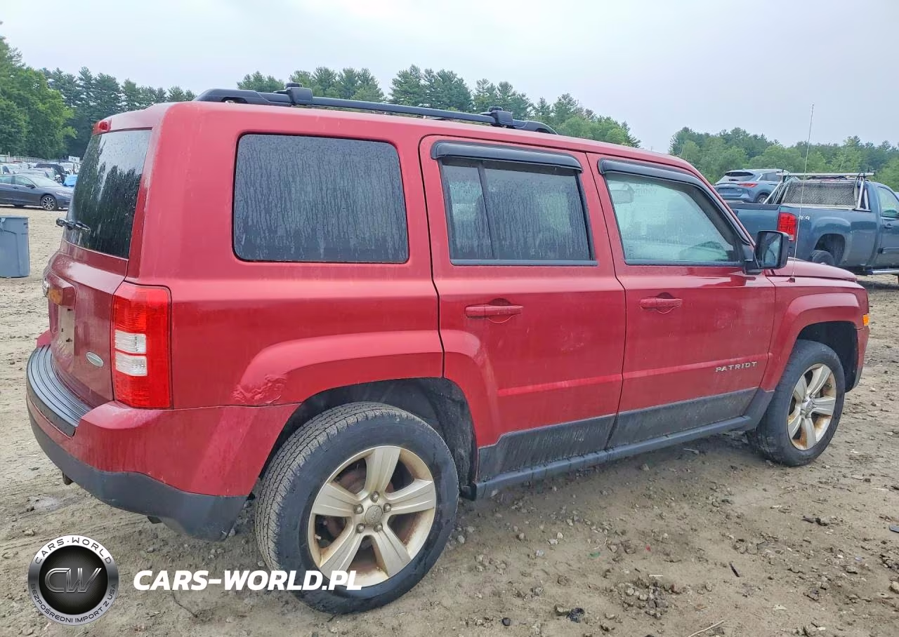 2012 Jeep Patriot Latitude VIN:1C4NJRFB4CD683625 - 3