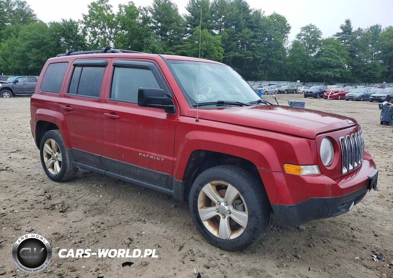 2012 Jeep Patriot Latitude VIN:1C4NJRFB4CD683625 - 4