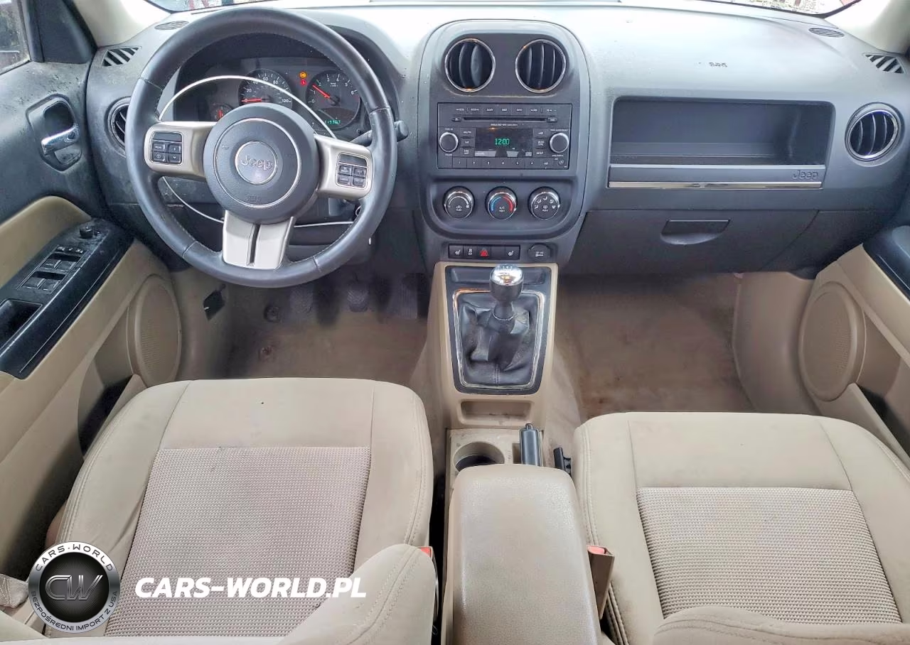 2012 Jeep Patriot Latitude VIN:1C4NJRFB4CD683625 - 8