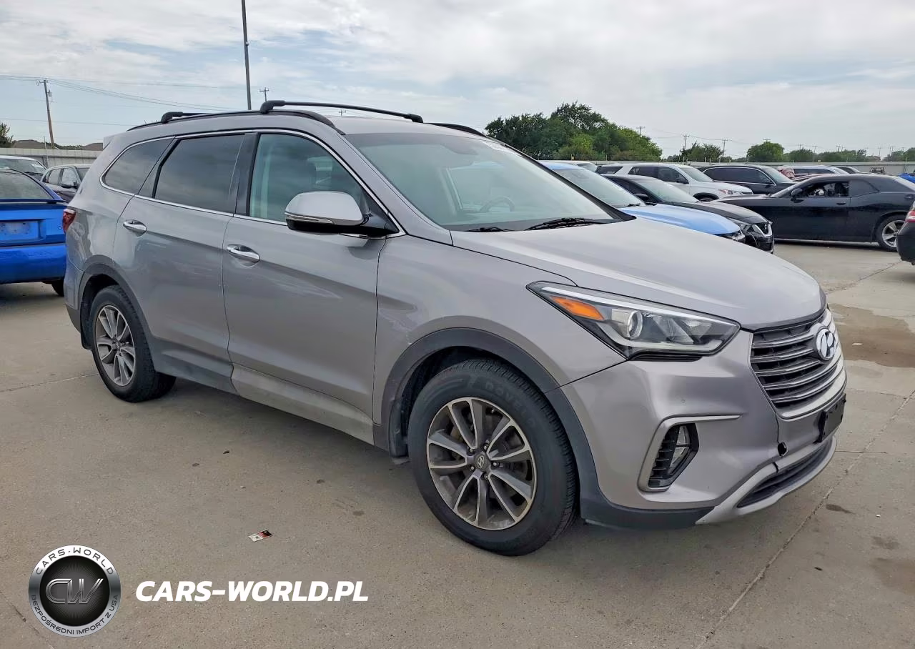 2018 Hyundai Santa Fe Se VIN:KM8SNDHF3JU287057 - 4