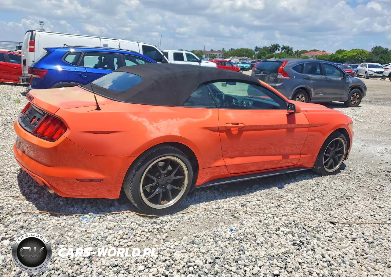 2015 Ford Mustang VIN:1FATP8EM6F5401010 - 3