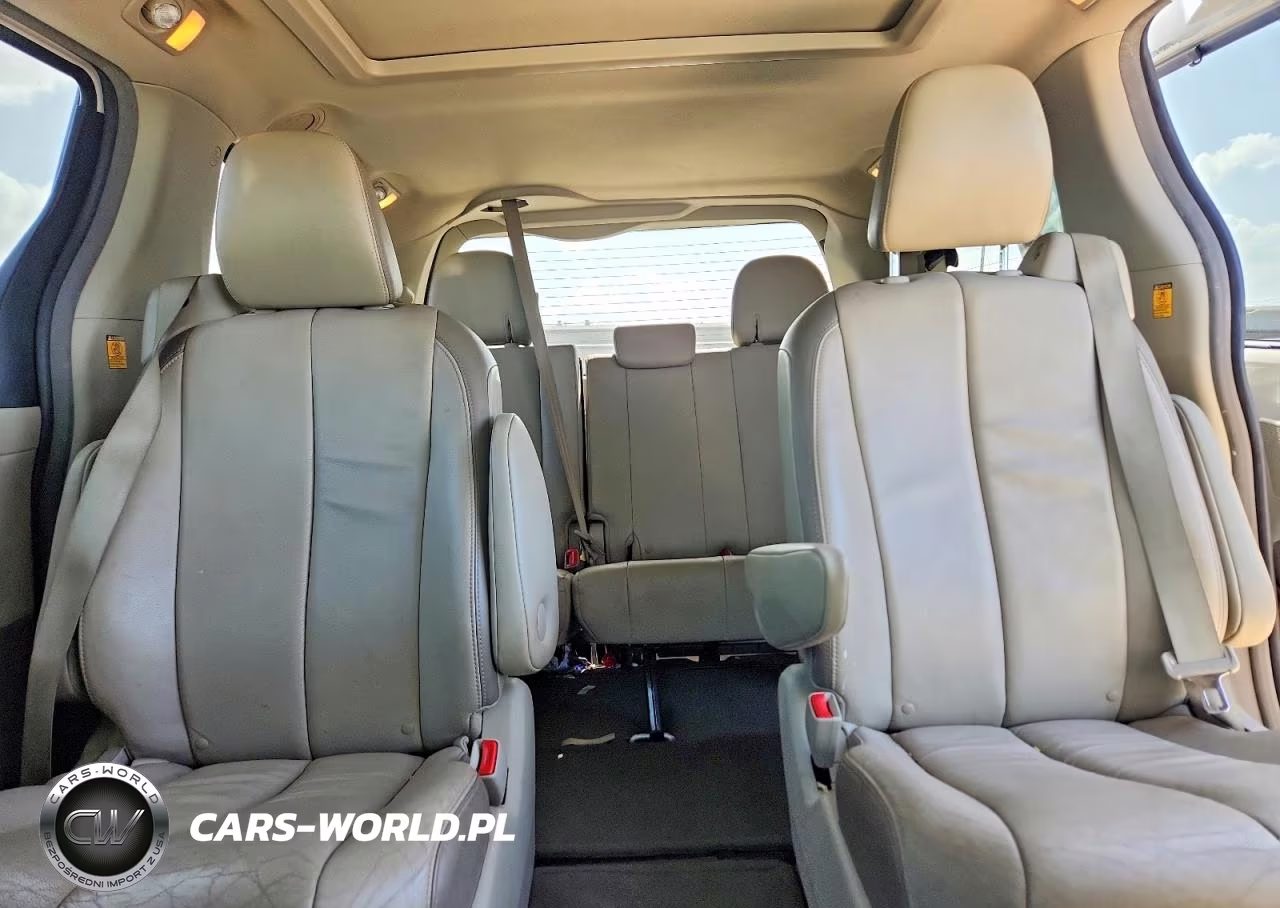 2013 Toyota Sienna Limited 7-Passenger VIN:5TDYK3DC4DS304941 - 10