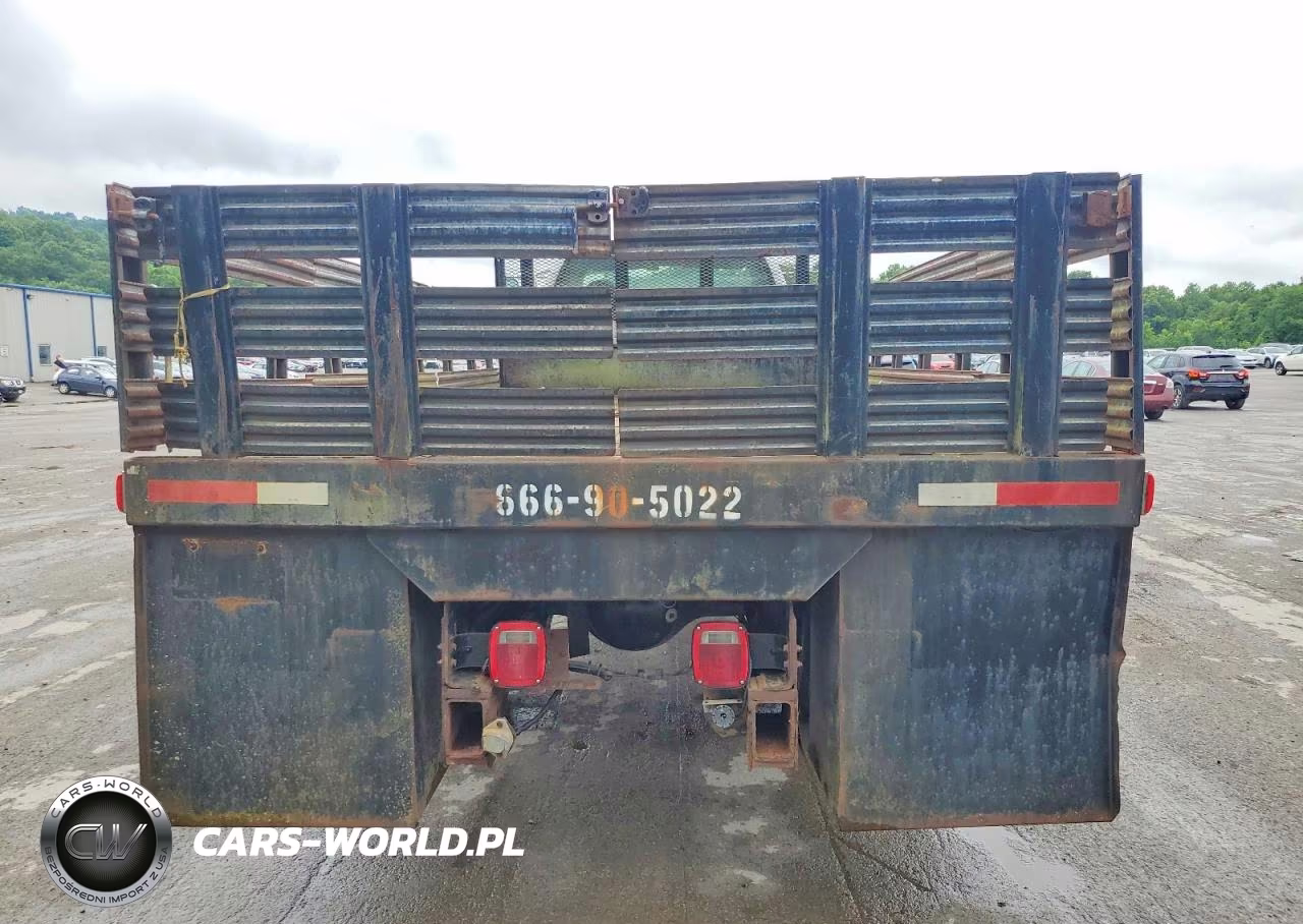2005 Ford F650 Super Duty VIN:3FRNF65975V184059 - 10