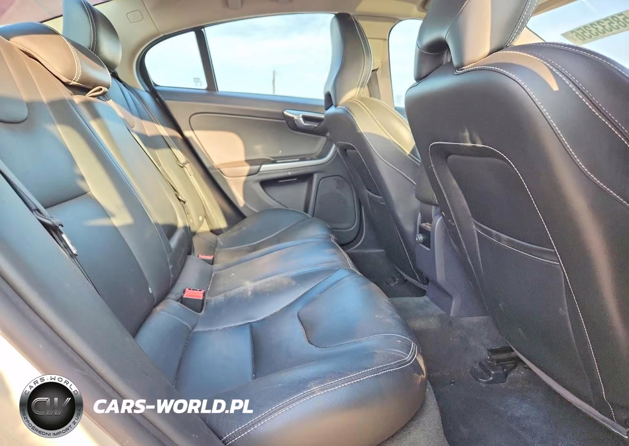 2018 Volvo S60 Dynamic VIN:YV126MFL5J2452798 - 10