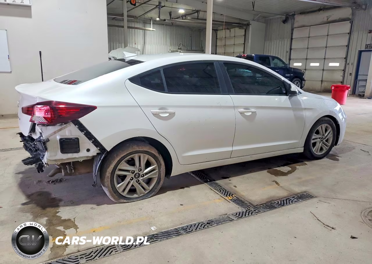 2020 Hyundai Elantra Sel VIN:5NPD84LF1LH542815 - 3
