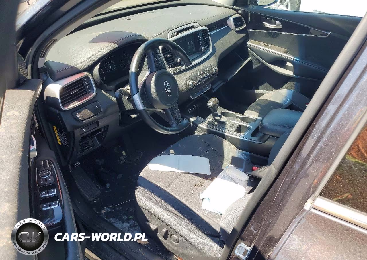 2017 Kia Sorento VIN:5XYPGDA3XHG252600 - 8