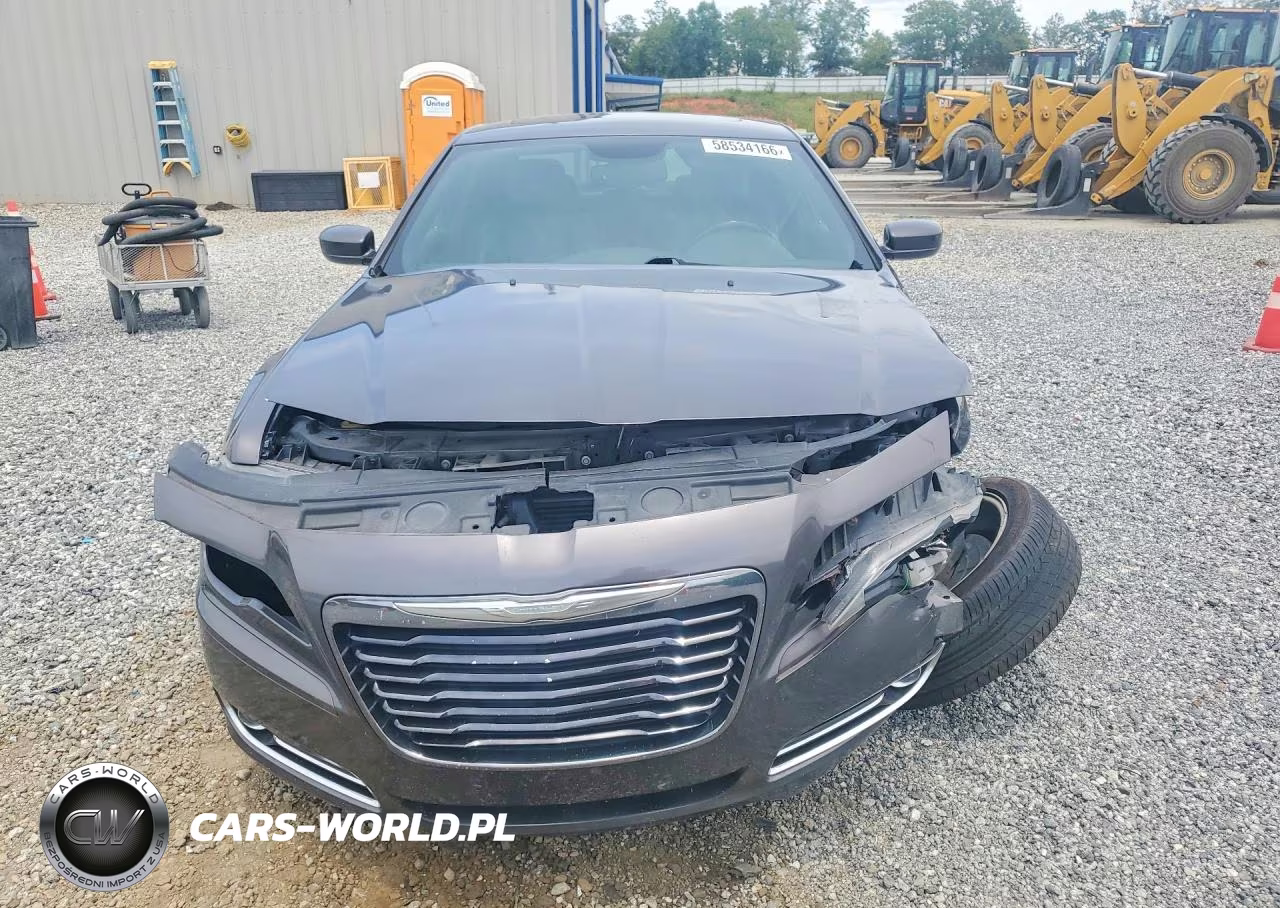 2014 Chrysler 300 S VIN:2C3CCABG8EH373556 - 5