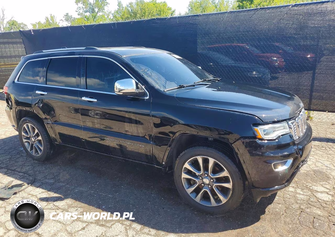 2017 Jeep Grand Cherokee Overland VIN:1C4RJFCG8HC874915 - 4