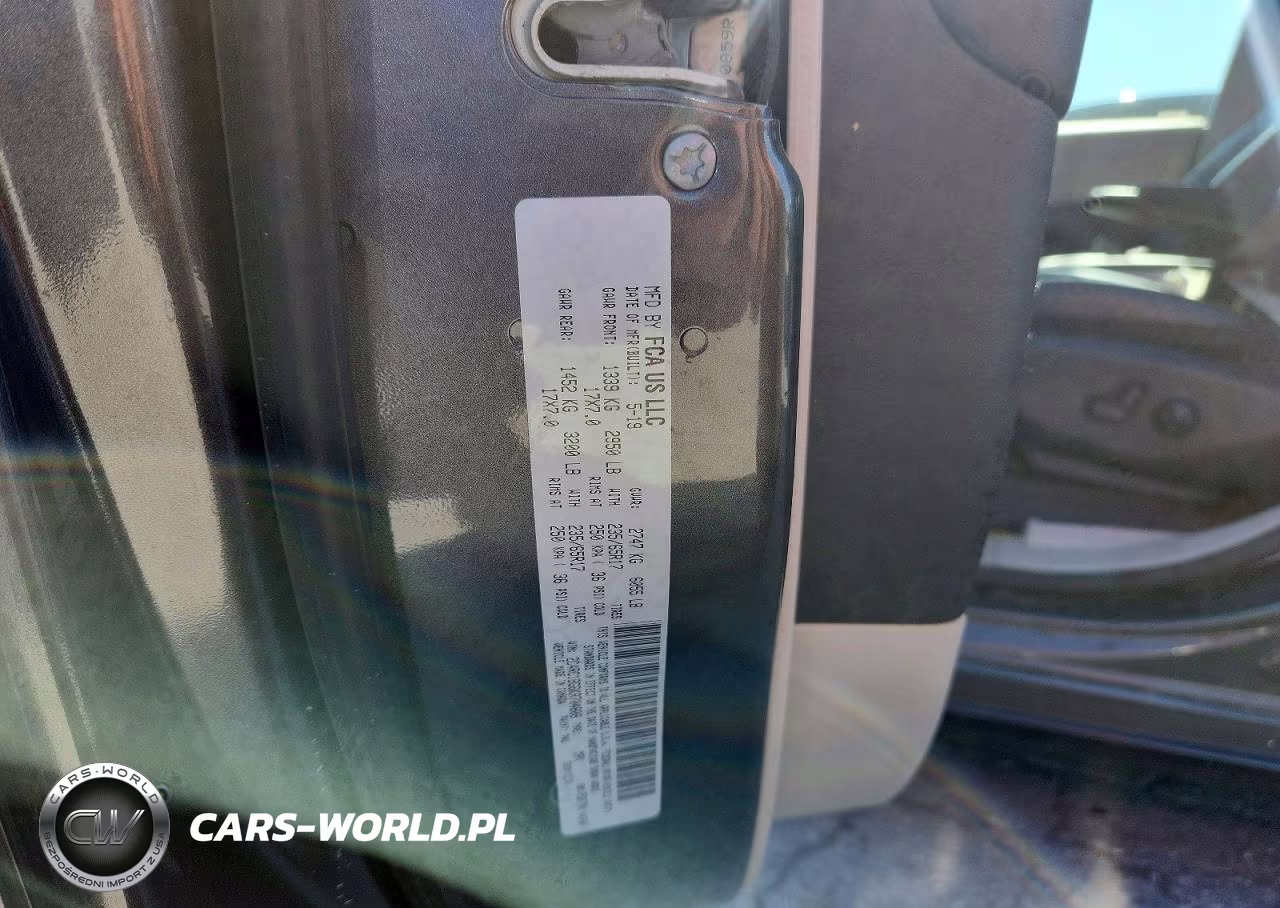 2019 Chrysler Pacifica Touring L VIN:2C4RC1BG6KR704808 - 13