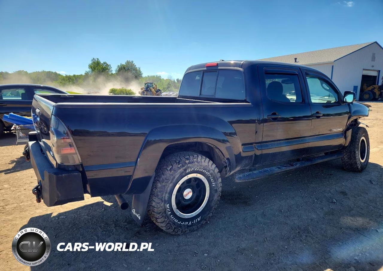 2011 Toyota Tacoma Double Cab Long Bed VIN:3TMMU4FN8BM031125 - 3