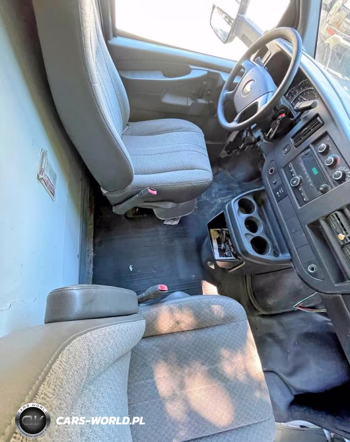 CHEVROLET EXPRESS G3 VIN:1GB0G2CG8E1143526 - 9