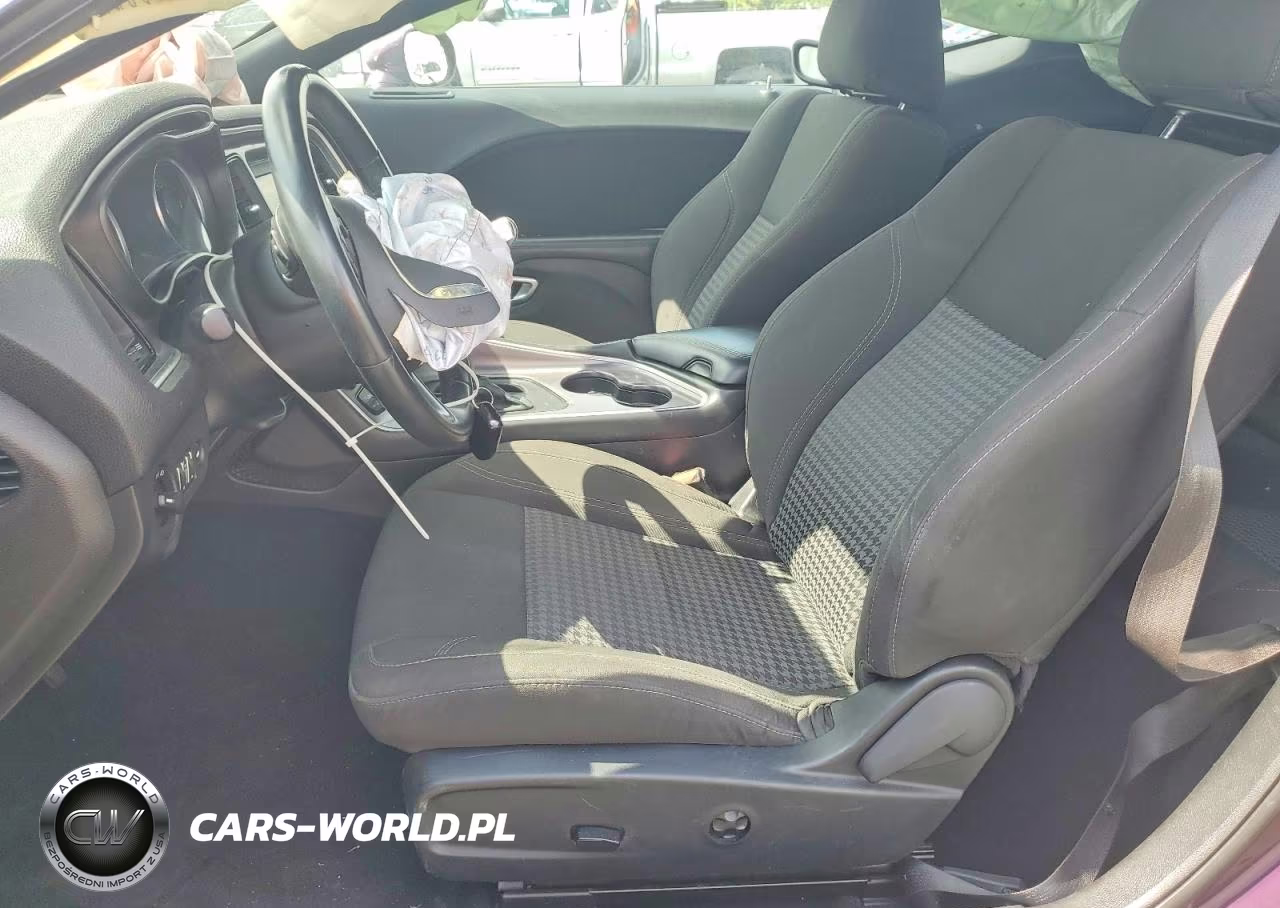2020 Dodge Challenger Sxt VIN:2C3CDZAG8LH159600 - 7