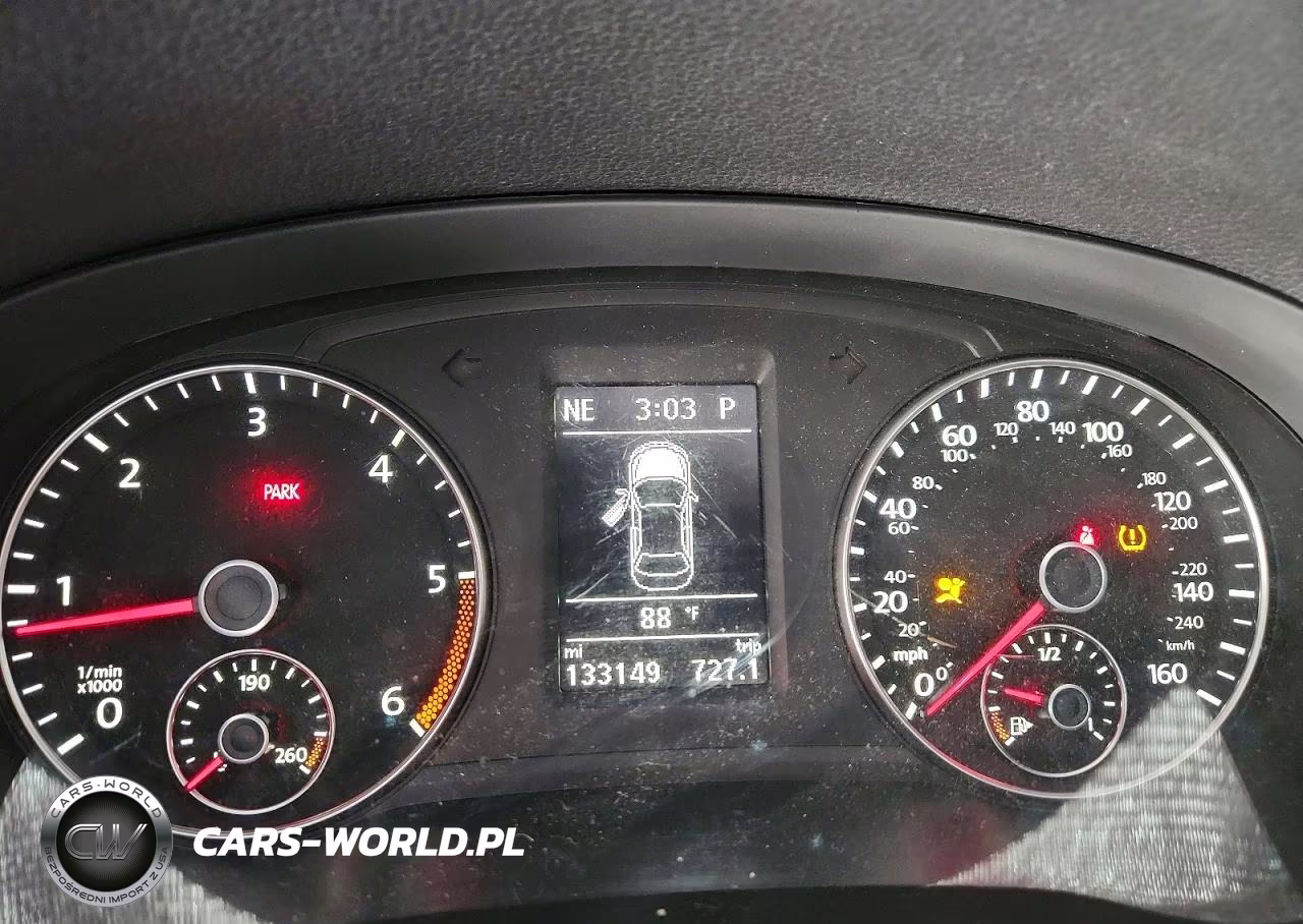 2014 Volkswagen Passat Sel VIN:1VWCN7A36EC089592 - 9
