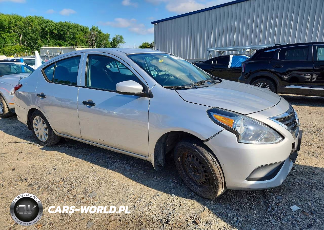 2017 Nissan Sentra S VIN:3N1CN7AP3HL819489 - 4