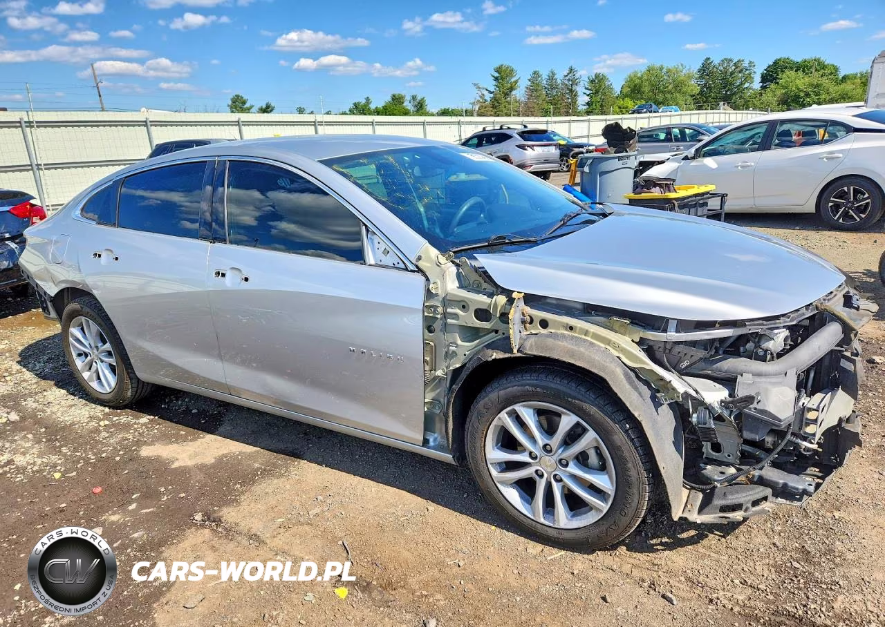 2018 Chevrolet Malibu Lt VIN:1G1ZD5ST0JF235165 - 4