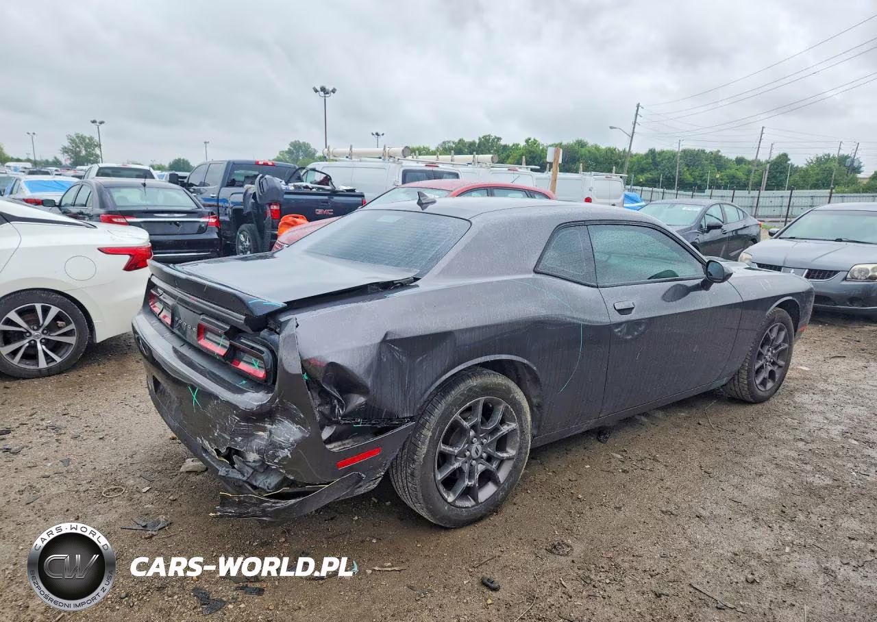 2018 Dodge Challenger Gt VIN:2C3CDZGG9JH235068 - 3