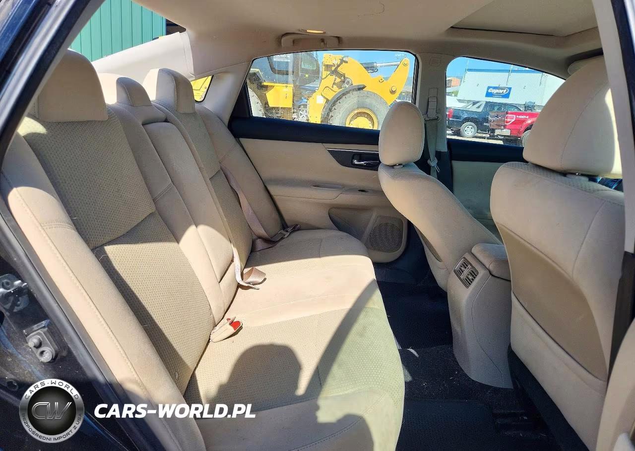 2015 Nissan Altima 2.5 Sv VIN:1N4AL3AP4FC111558 - 10