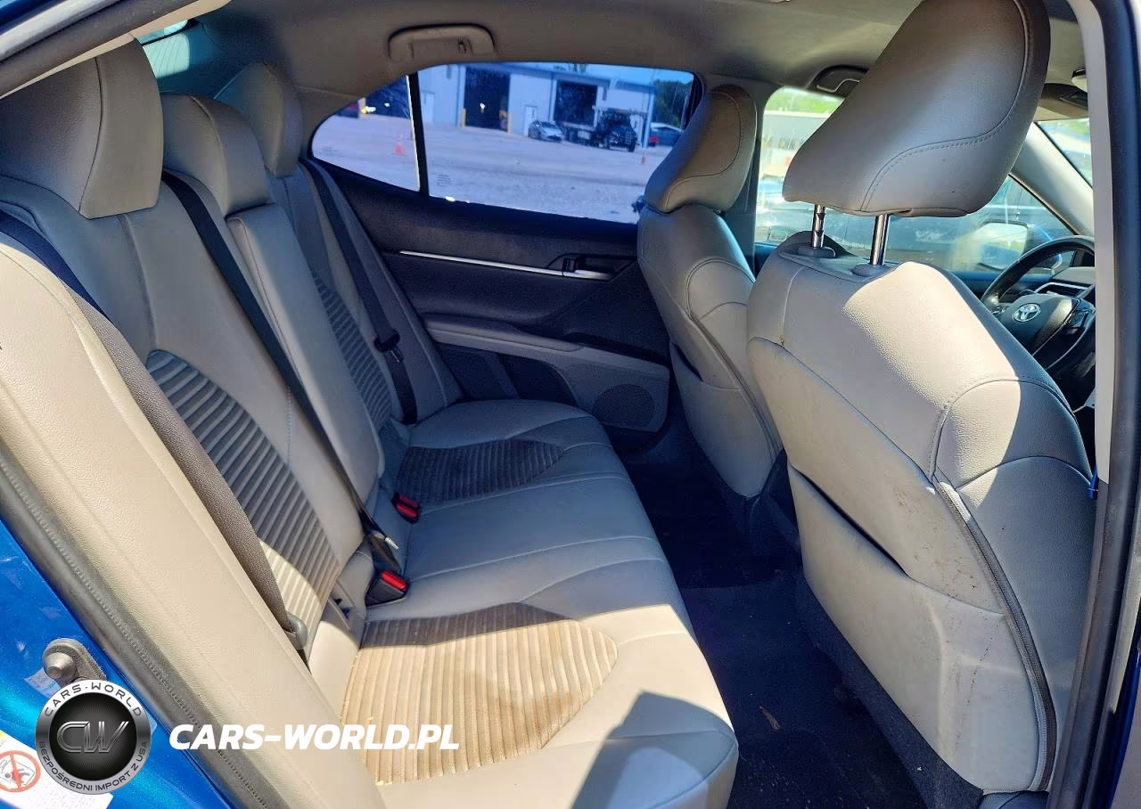 2018 Toyota Camry Se VIN:4T1B11HK3JU149381 - 10