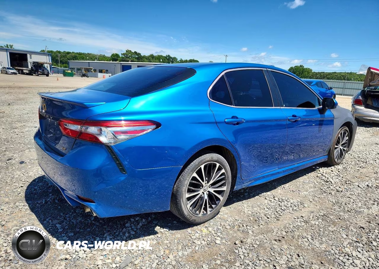 2018 Toyota Camry Se VIN:4T1B11HK3JU149381 - 3