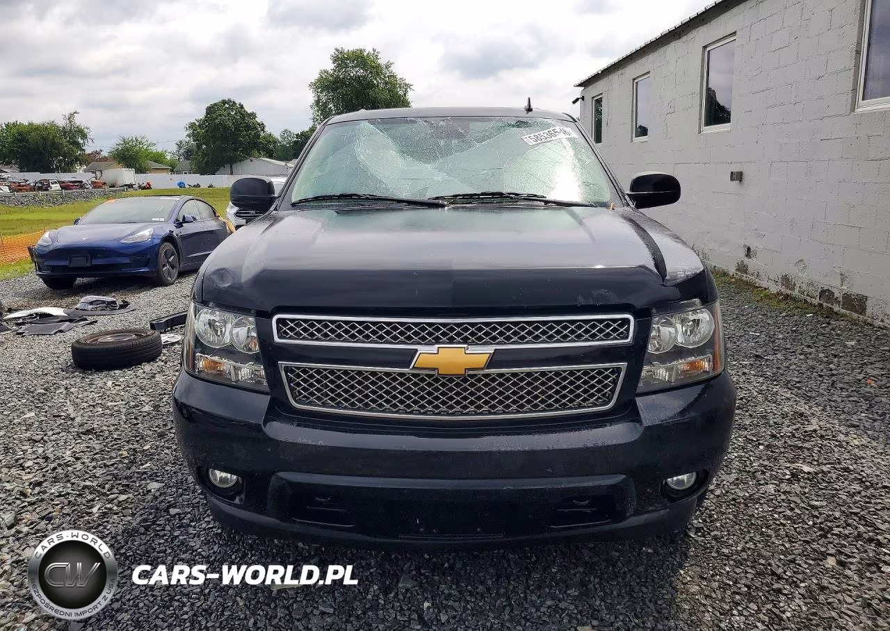 2013 Chevrolet Suburban K1500 Lt VIN:1GNSKJE75DR309373 - 5