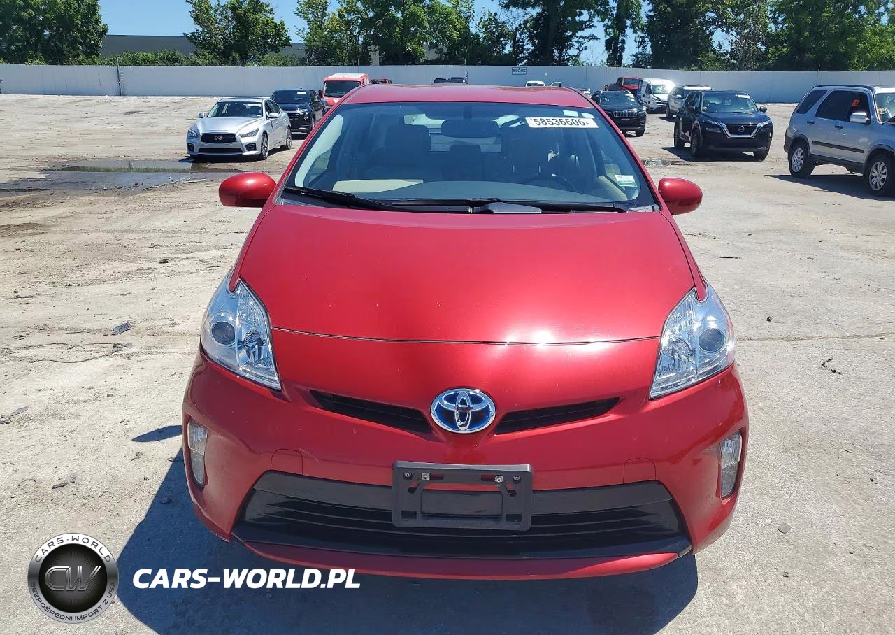 2015 Toyota Prius Four VIN:JTDKN3DU5F0468629 - 5