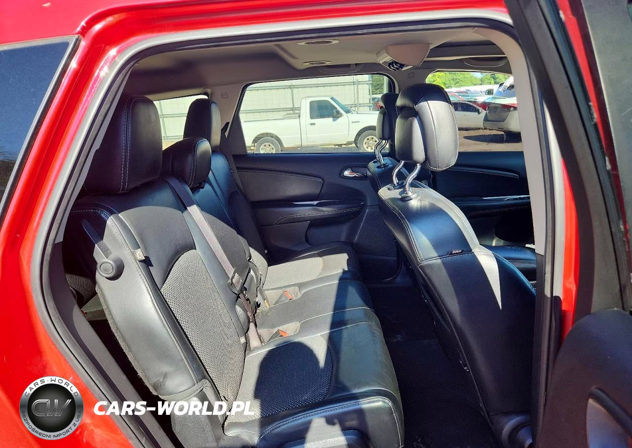 2020 Dodge Journey Crossroad VIN:3C4PDCGB0LT268937 - 10
