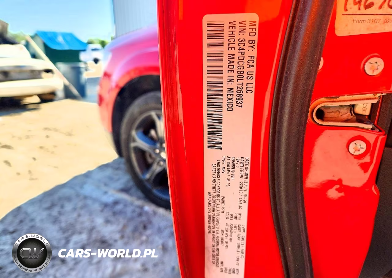 2020 Dodge Journey Crossroad VIN:3C4PDCGB0LT268937 - 12