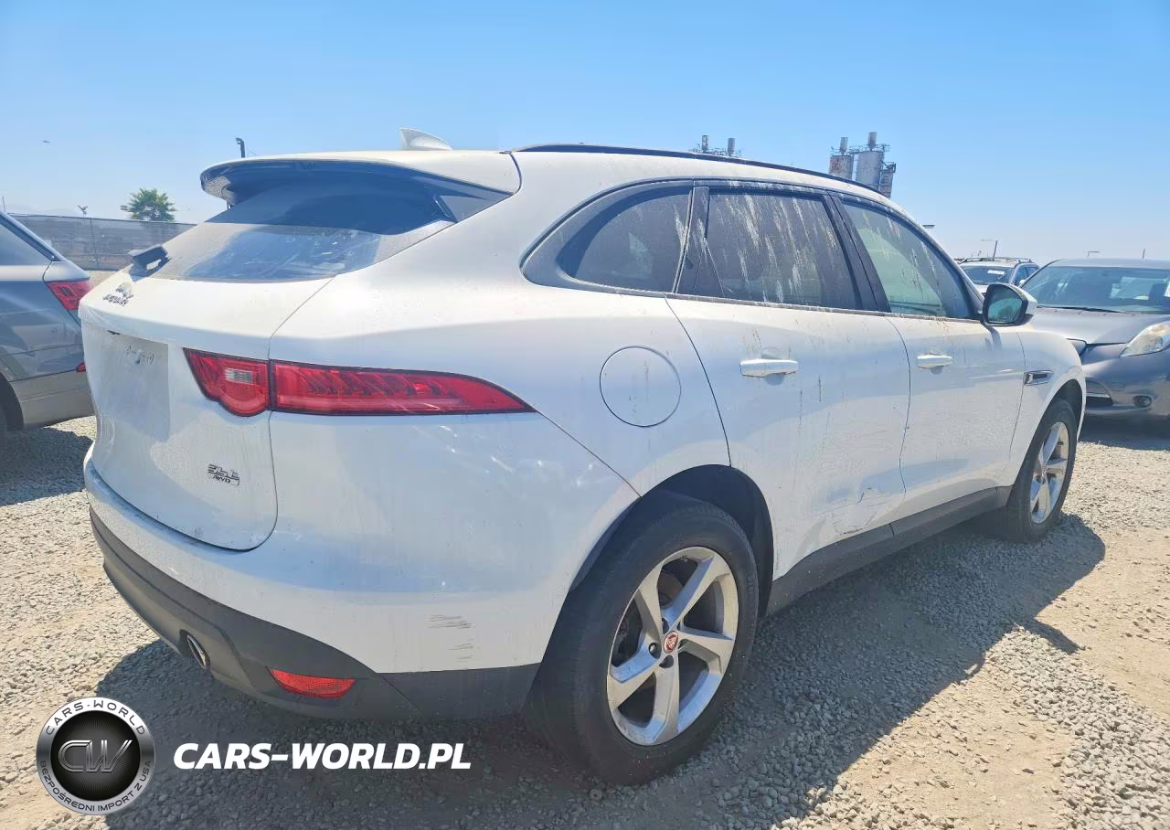 2018 Jaguar F-Pace Premium VIN:SADCJ2EV0JA269013 - 3
