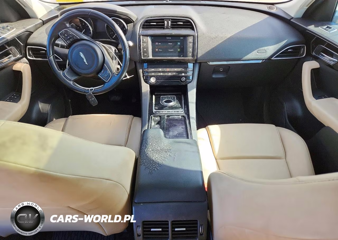 2018 Jaguar F-Pace Premium VIN:SADCJ2EV0JA269013 - 8