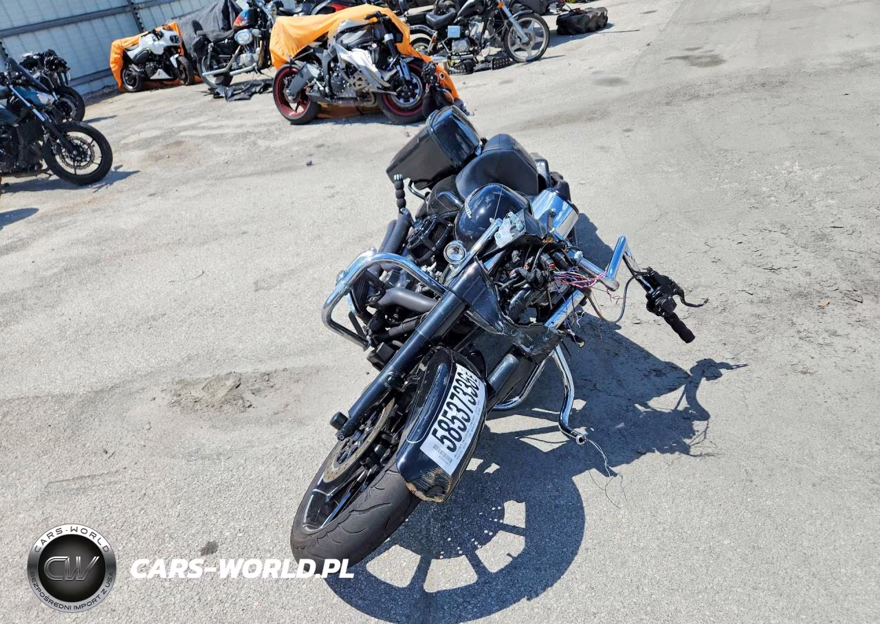 2015 Harley-Davidson Flhx Street Glide VIN:1HD1KBM18FB685406 - 2