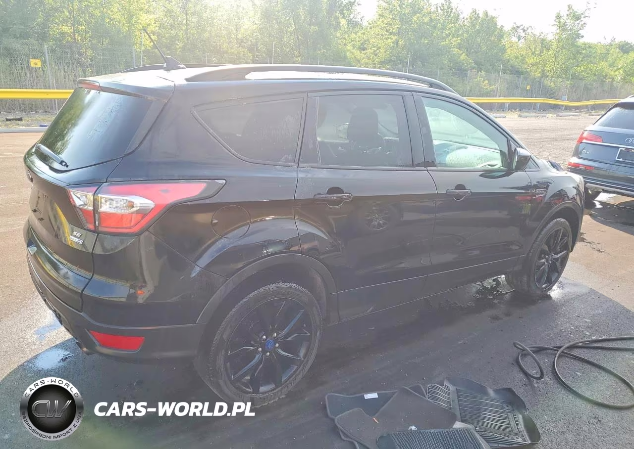 2018 Ford Escape Se VIN:1FMCU9GDXJUB10770 - 3