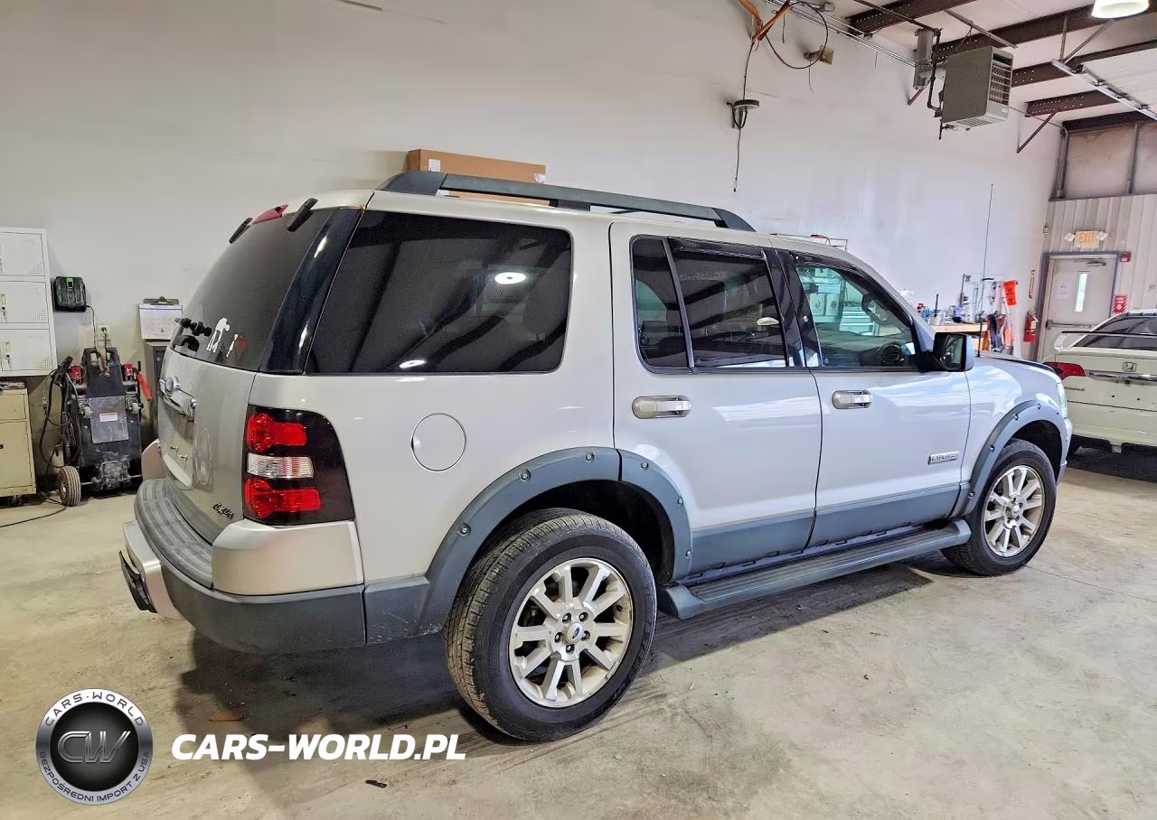 2008 Ford Explorer Xlt VIN:1FMEU73EX8UA24395 - 3