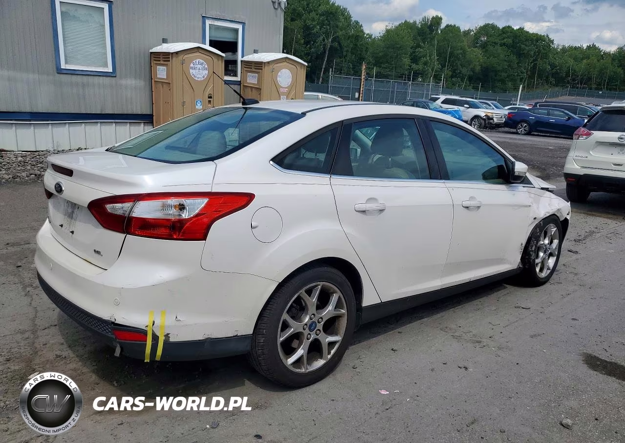 2012 Ford Focus Sel VIN:1FAHP3H22CL351653 - 3