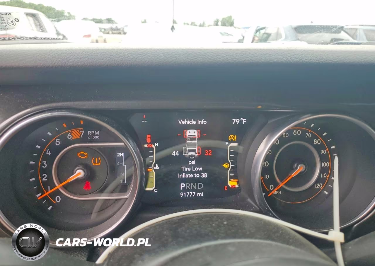 2020 Jeep Wrangler Unlimited Sport VIN:1C4HJXDN8LW143147 - 9