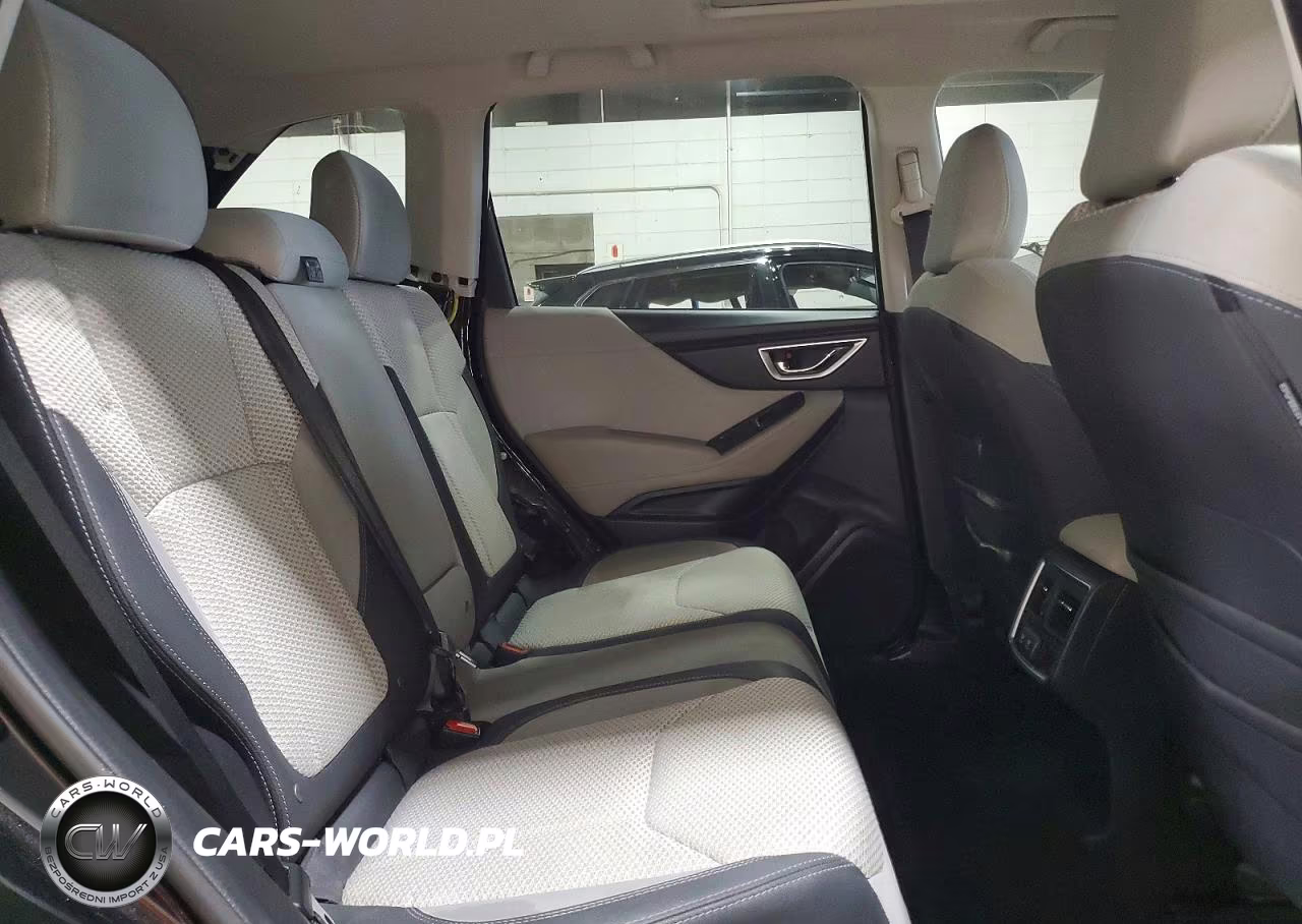 2020 Subaru Forester Premium VIN:JF2SKAJC3LH403883 - 11