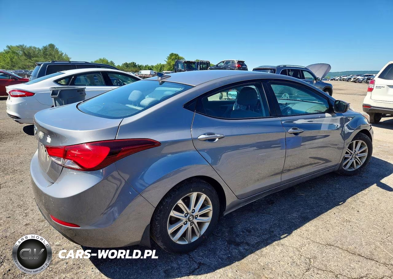 2014 Hyundai Elantra Se VIN:5NPDH4AE0EH518809 - 3