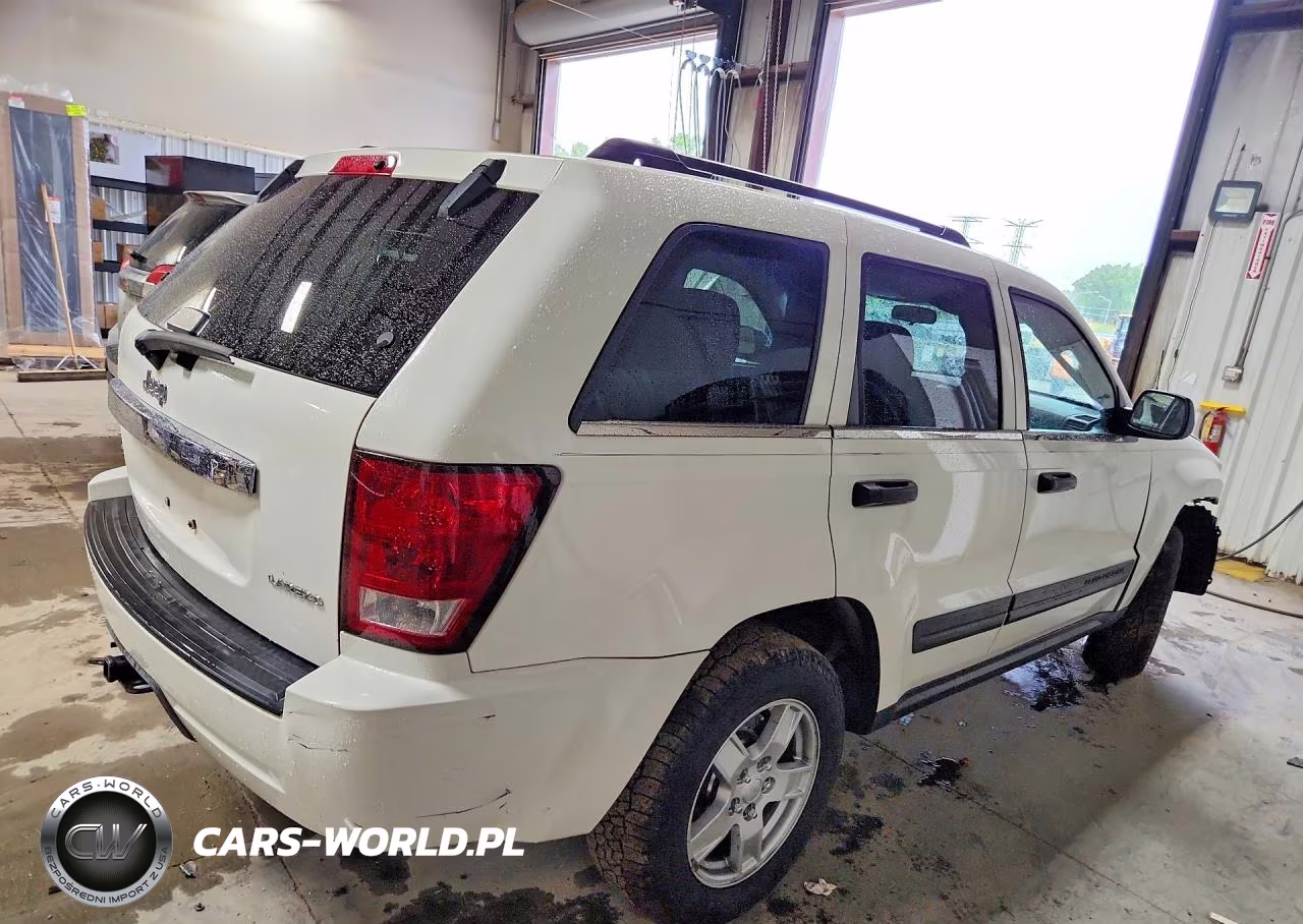 2005 Jeep Grand Cherokee Laredo VIN:1J4GR48K95C553859 - 3